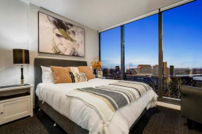 Luxurious Urban Retreat with Stunning Views